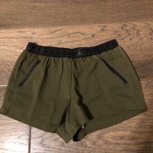 Forever21 olive shorts